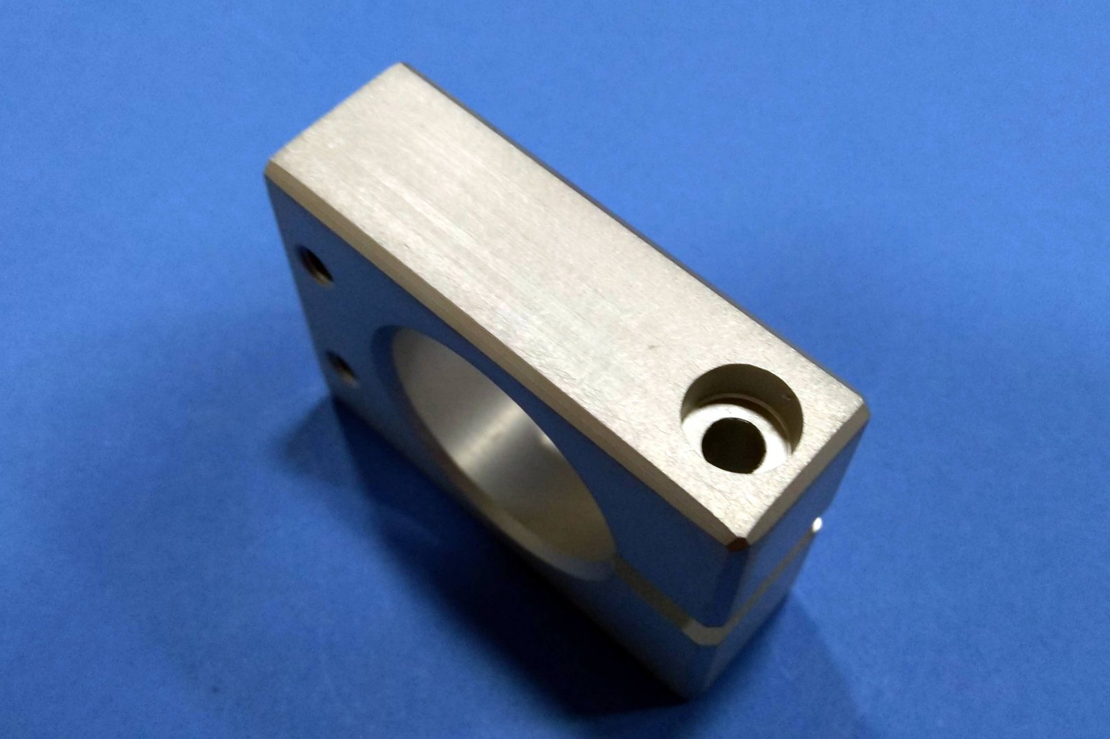 SPOT HOLDER