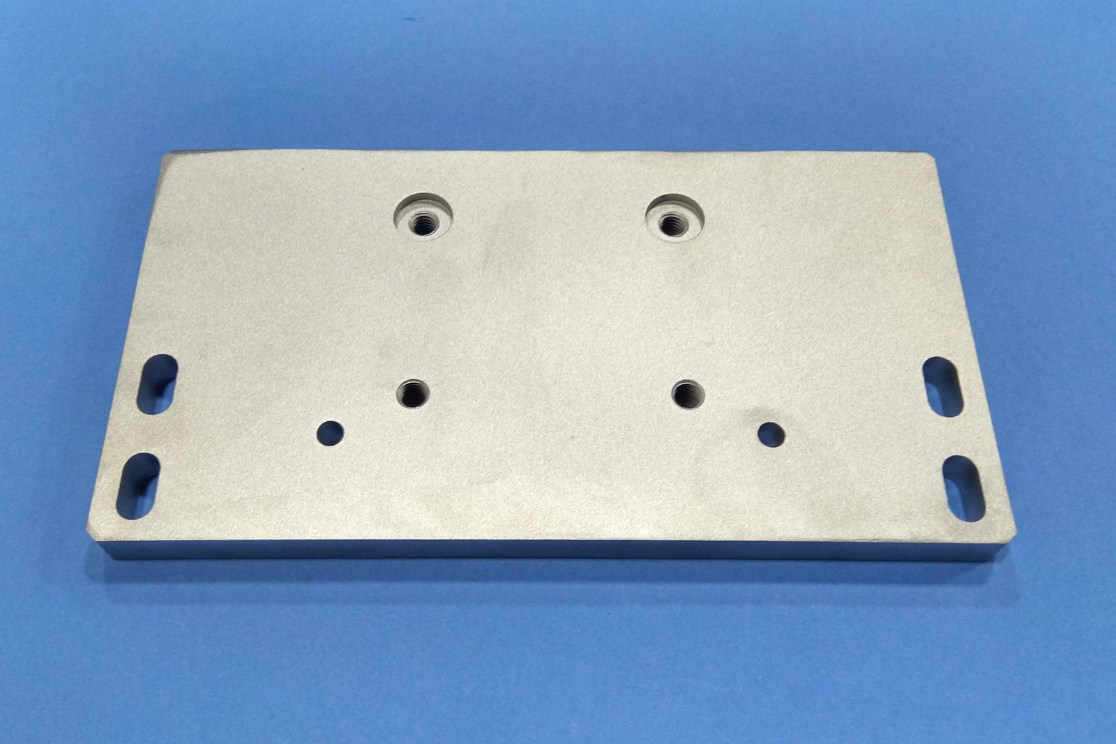 CONNECTOR PLATE PISTON TO CONSTRUCTION