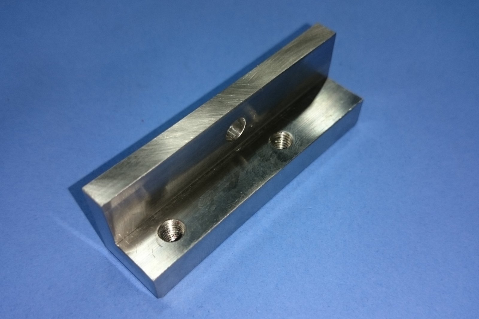 PIN HOLDER 087