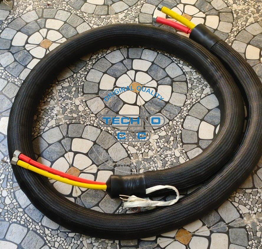 HEAVY-DUTY DOUBLE HEATED MIXER HOSE 3/8IN 4M 230V PT100