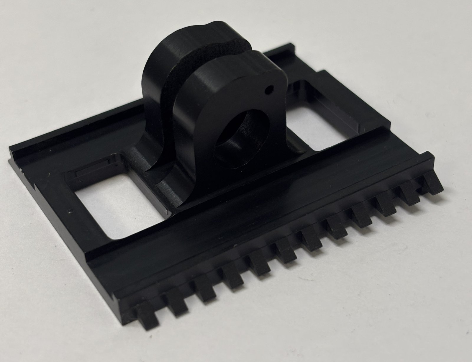 DOVETAIL MOUNT RAIL